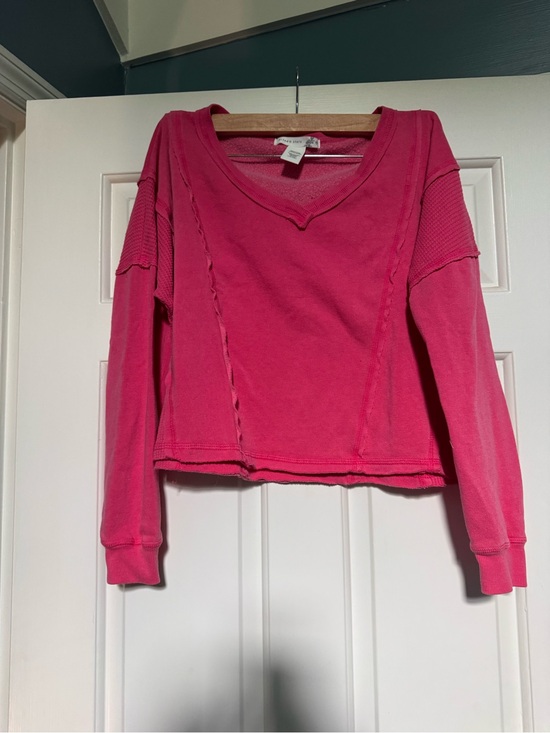 Altar'd State Tops - Altar'd State Vibrant Pink V-Neck Pullover